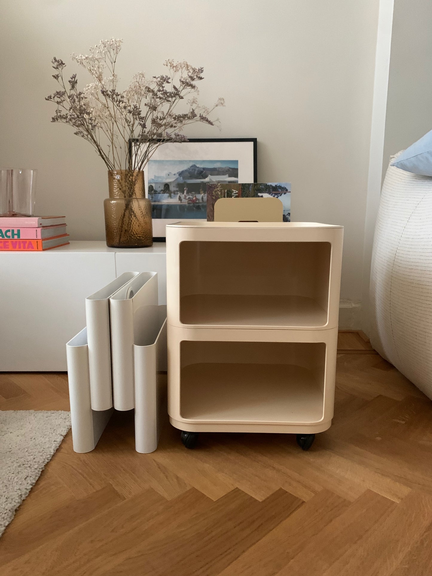 Kartell side table - Offwhite